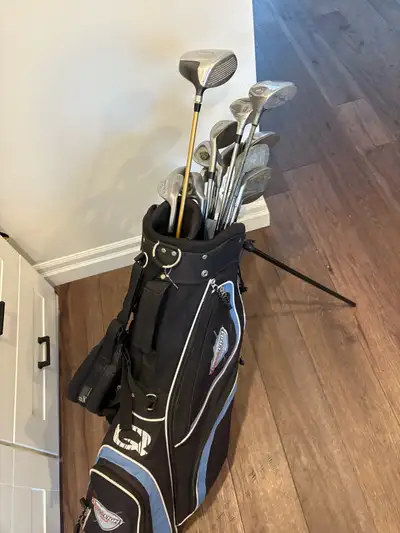 men’s right handed golf clubs and bag , View more