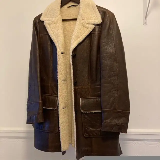 Pollini womens brown lined leather coat Italy size 10 (Euro 42) in Men's in City of Montréal - Image 11