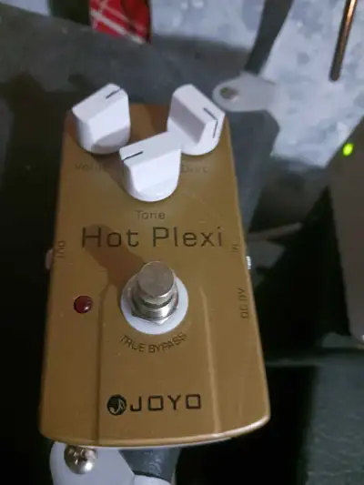 Great sounding OD/Distortion pedal that does a pretty great job at getting that "Marshall in a box "...