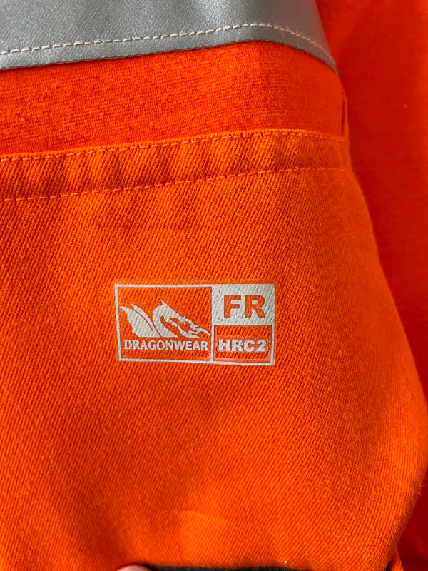 Dragonwear Shield FR Hi-Vis Jacket - Size Small - LIKE NEW! in Men's in Edmonton - Image 3