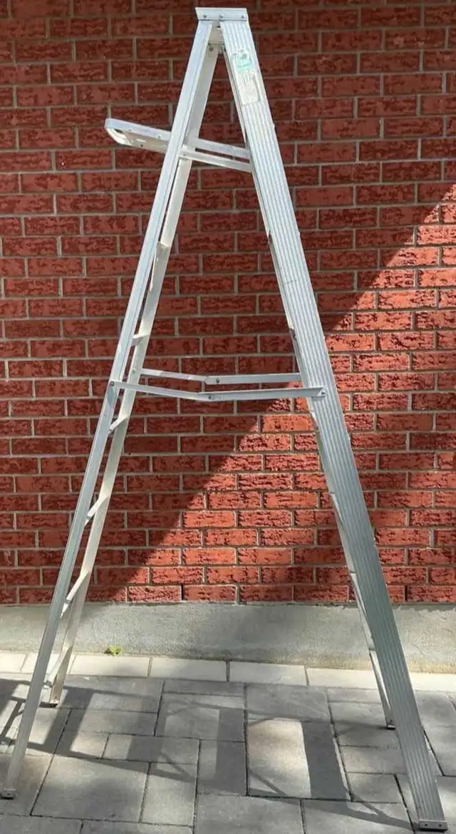 8ft step ladder 483716150278246402