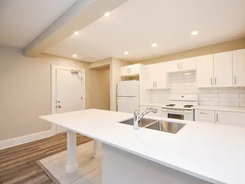 13 Acacia Ave, one of Ottawa’s more storied streets...renovated 1 bed and den available for rent in...