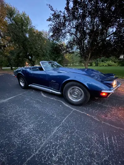 1972 corvette convertible. 350 automatic. No accidents gm side pipes from factory. Engine done about...