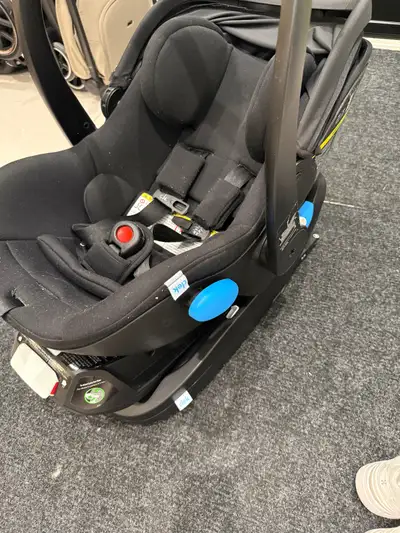 Clek Liing Infant Car Seat + Base – Like New (2024), View more