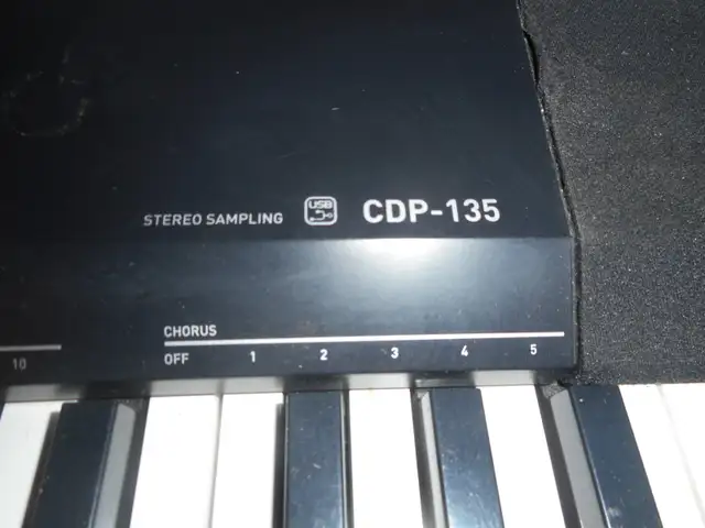 CASIO 88-key CDP135 Piano digital in Pianos & Keyboards in Dartmouth - Image 6