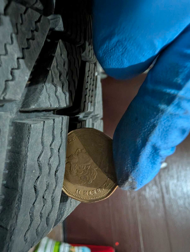 205/60/R16 Continental wintercontact Si winter tire with rim in Tires & Rims in Gatineau - Image 2