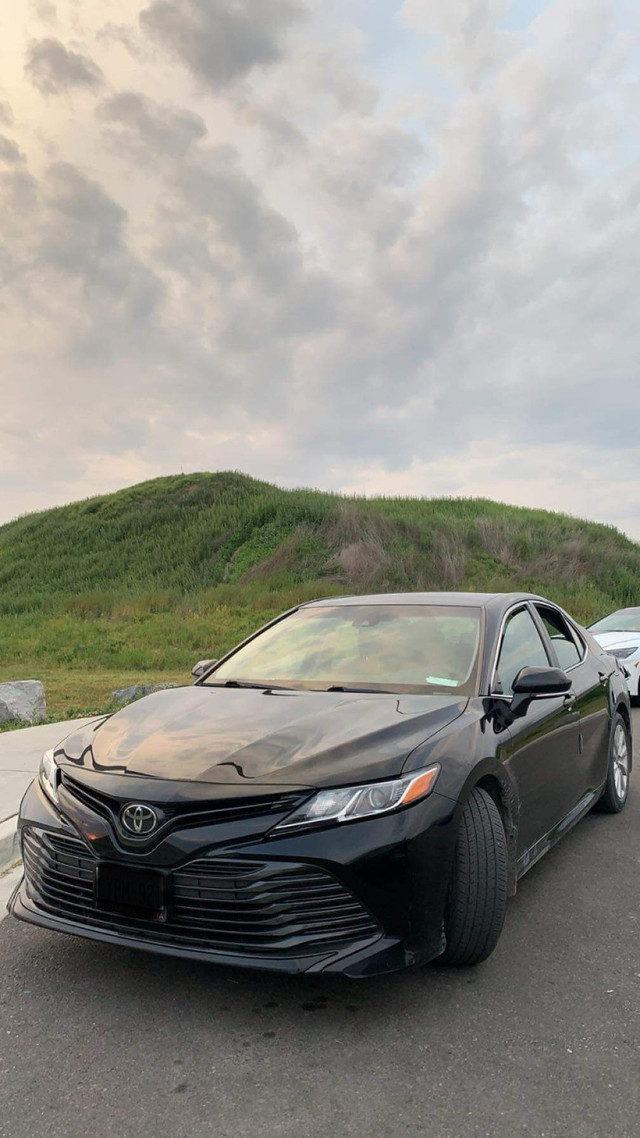 CAMRY 2018  in Cars & Trucks in City of Toronto - Image 2