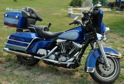 Priced Reduced ! Ready To Ride. New Pistons & Cylinders New Andrews EV13 Cam (better low end torque...