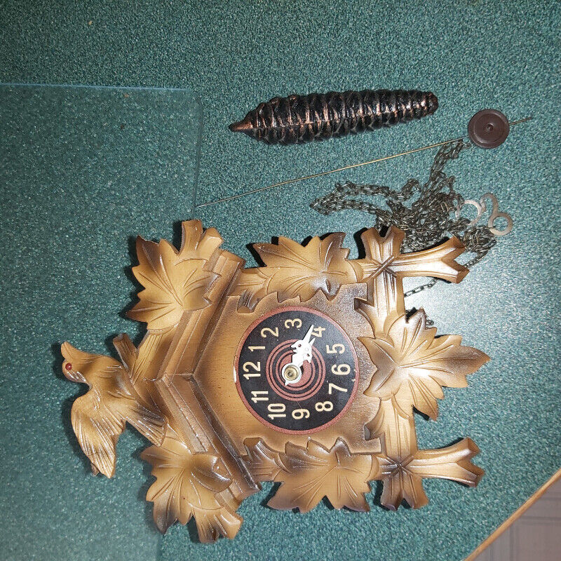 Vintage black forest cuckoo clock Arts & Collectibles Red Deer Kijiji