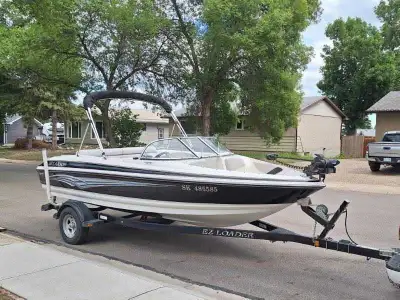 18.5 foot 2007 Larson boat with 190 Volvo Penta inboard engine. Mankota Bowmount trolling motor. Law...