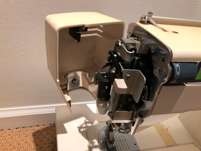 Elnita 150 by Elna Sewing Machine (tested working) in Hobbies & Crafts in Vancouver - Image 3