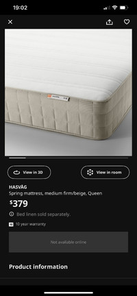 Queen bed with matrass