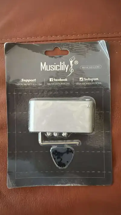Musiclily Ultra 10.5mm Solid Steel 36mm Short Tremolo Block, View more