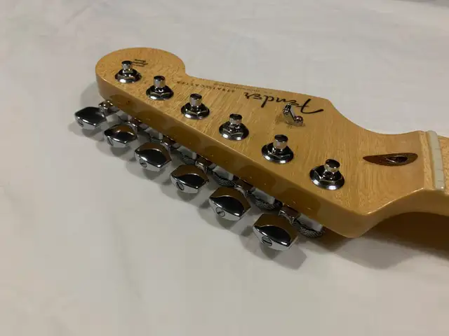 Fender Stratocaster Custom Shop Neck in Guitars in Oakville / Halton Region - Image 10