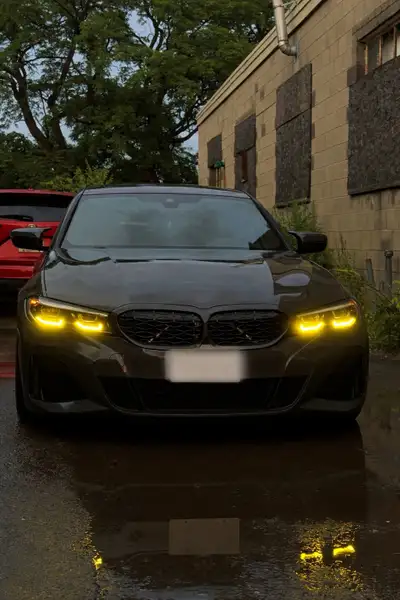 Selling the OEM adaptive headlights with the yellow DRL modules from my 2020 BMW M340i. Price is neg...