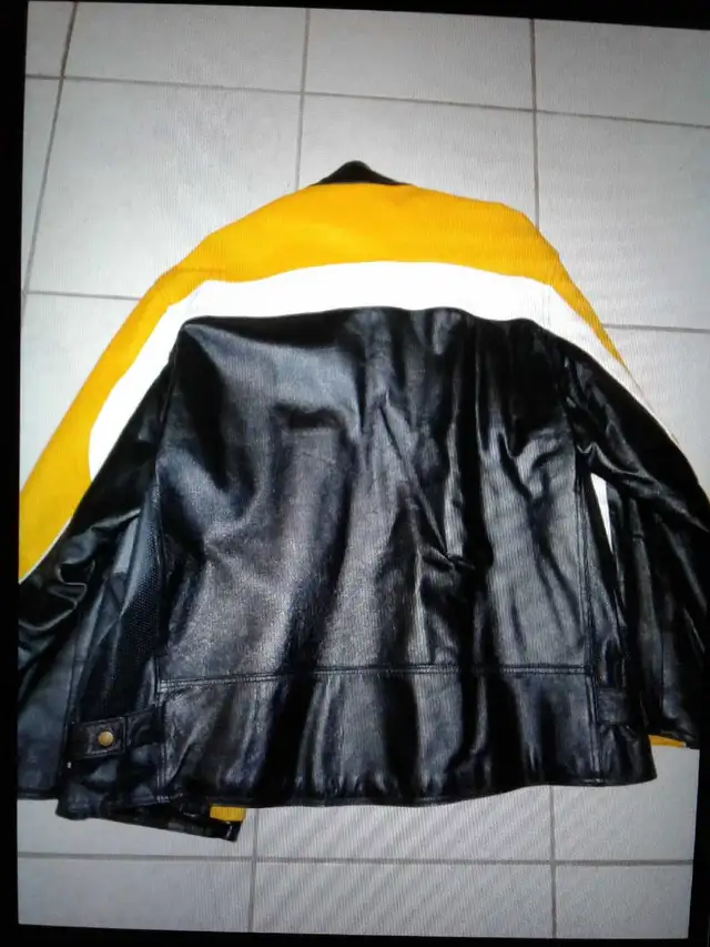 Men's Leather jacket (motorcycle style): best offer or trade  in Men's in City of Toronto - Image 3