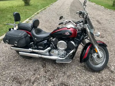 2002 Yamaha 1100 V-Star Silverado, fresh safety, new front and recent rear tire, Mustang seat and ba...