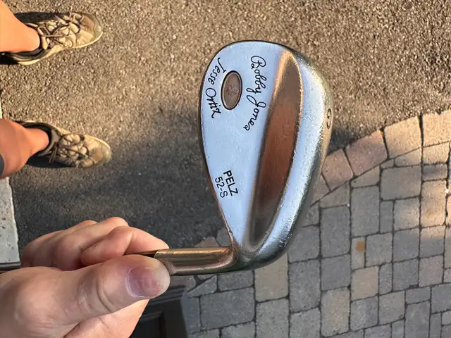 52° Wedge - Bobby Jones - R/H in Golf in Ottawa - Image 4
