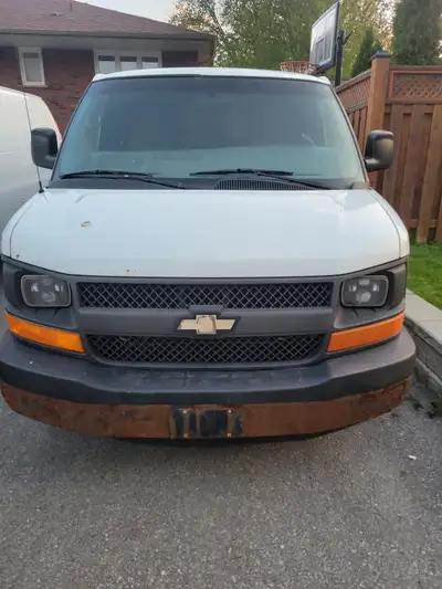 2011 Cargo van 3500 - Extended Diesel In good running condition Body in good condition - very little...