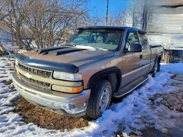 2000 CHEVROLET SILVERADO  1500 EXTENDED CAB in Cars & Trucks in Swift Current - Image 3