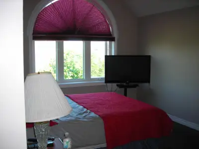 $900 - Room For Rent  - July 1st - Mississauga, ON
