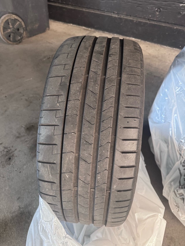 Pirelli P Zero tires — photo 4