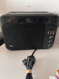 RCA RP7887 Portable AM/FM Super Radio, AHUNTSIC