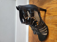 Le Chateau sz 8 women's heels. Black. 3 pair