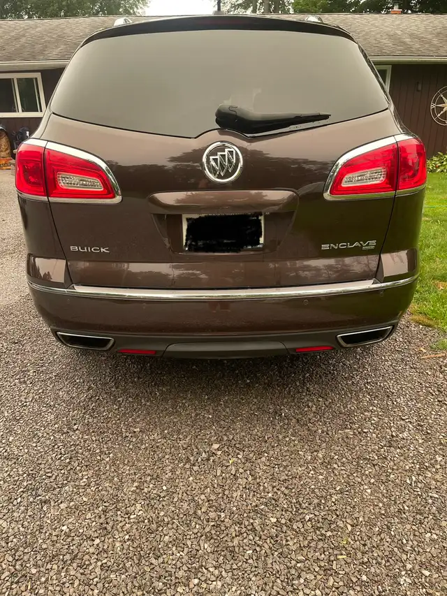 2017 Buick Enclave. 518514683601889283