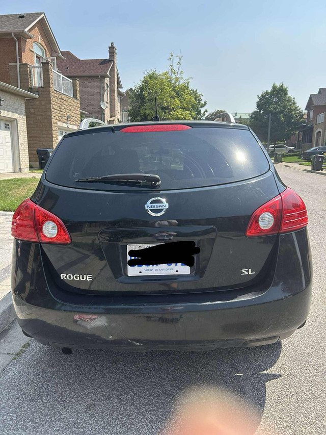 Nissan Rogue 2009 in Cars & Trucks in City of Toronto - Image 4