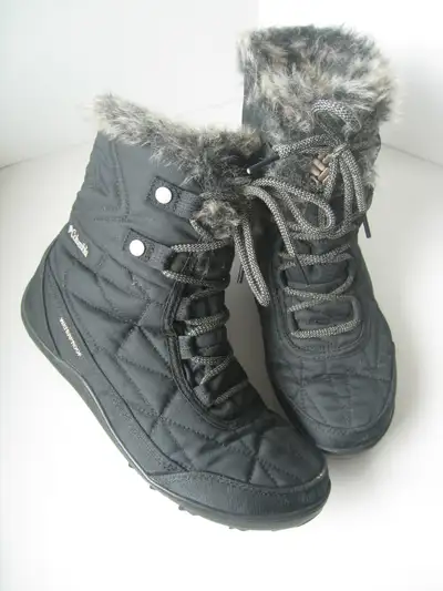 Columbia Women’s Winter Boots Size 8 WIDE (EU 39), View more