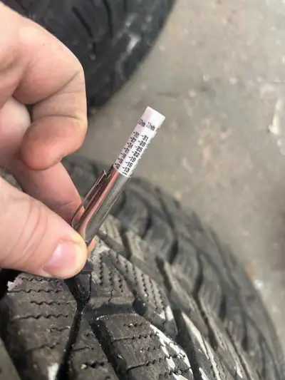 Ice hunter tires set of 4 10/32-12/32 tread depth remaining. Came off a Lincoln MKX