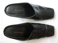 Barely Used LADIES “HIGHLIGHTS” DRESS SHOES - Size 6 1/2 - Wow!!