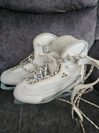 White Softec Size 6 Skates