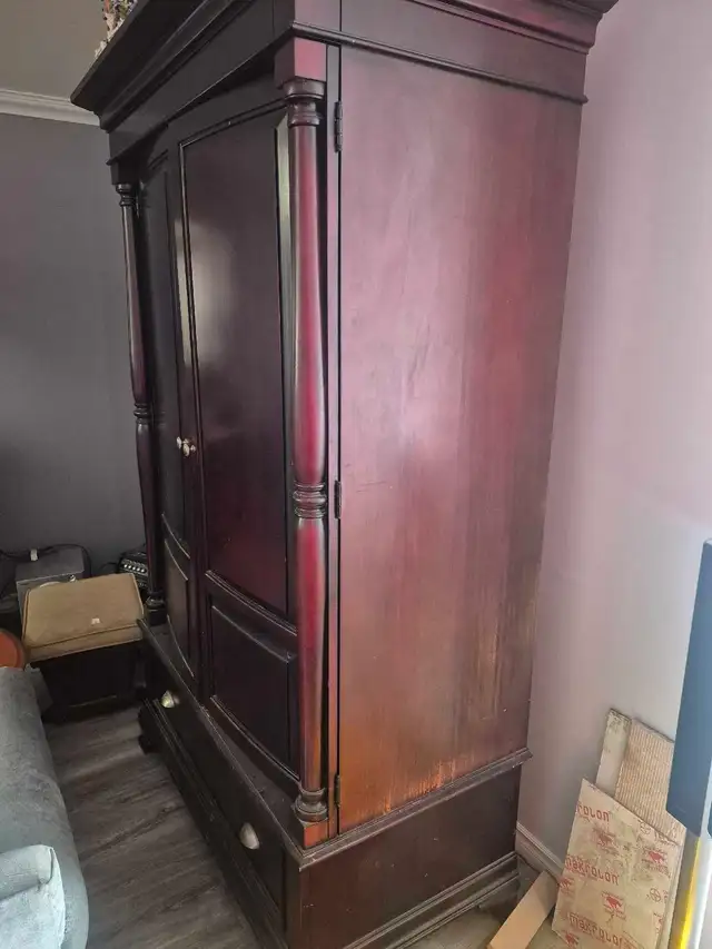 cherry cabinet SOLID WOOD in Hutches & Display Cabinets in Edmonton - Image 3