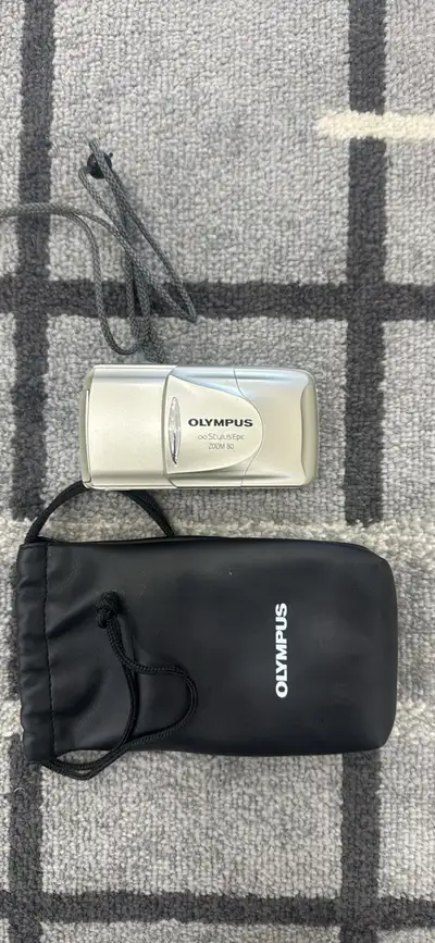 OLYMPUS Stylus Epic Zoom 80 35mm Camera