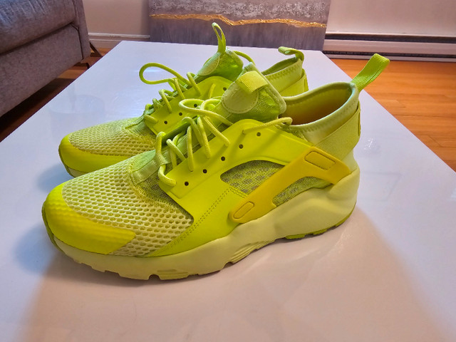 Nike Air Huarache Run Ultra Br 'Volt' Size 10.5 dans Chaussures pour hommes  à Laval/Rive Nord - Image 4
