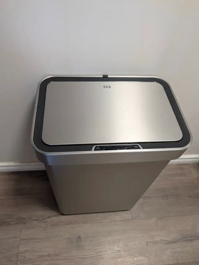EKO Deluxe Mirage-T 50 Liter / 13.2 Gallon Touchless Trash Can
