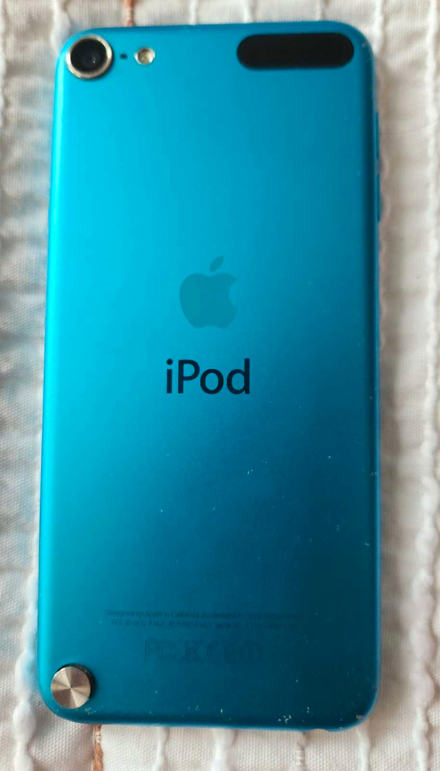 IPod Touch 5th generation dans iPod et MP3  à Région de Mississauga/Peel - Image 2