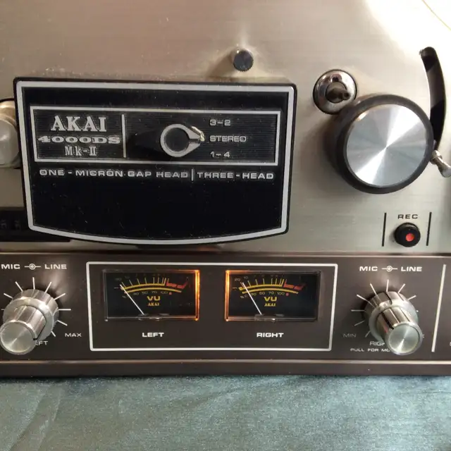 Akai 4000DS MKII Stereo Reel To Reel Tape Recorder (1973-79) in Stereo Systems & Home Theatre in Mississauga / Peel Region - Image 8