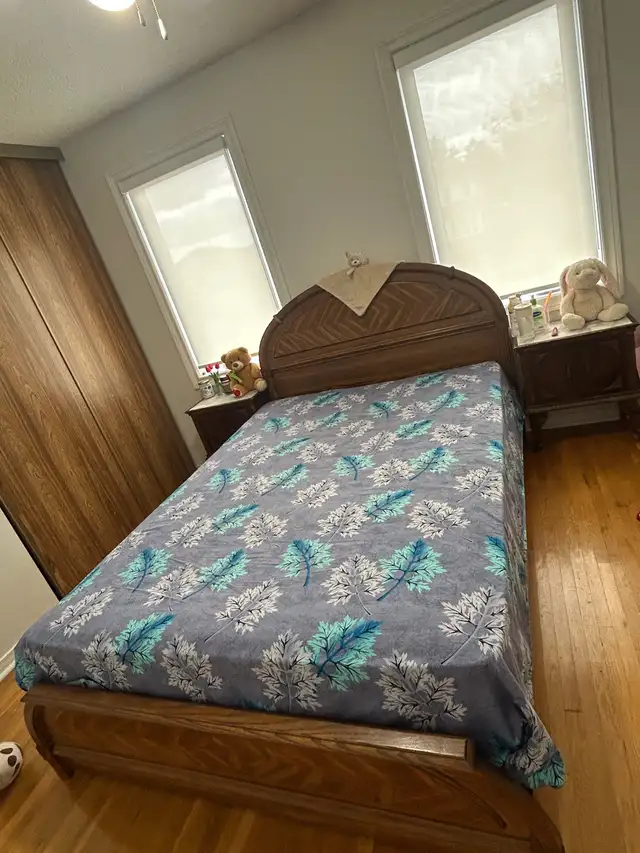 Queen size bed for sale