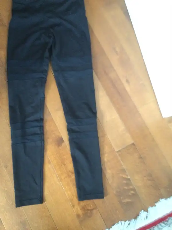 Vêtements filles ou ado 16 ans in Kids & Youth in Longueuil / South Shore - Image 5