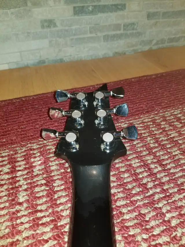 1980 Epiphone Genesis Standard Vintage Electric Guitar in Guitars in Markham / York Region - Image 8