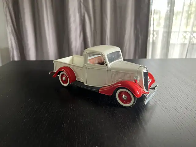 1:18 Diecast cars Collection in Toys & Games in City of Toronto - Image 8