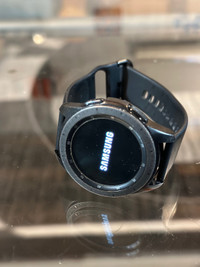 Samsung smart watch 42mm - sm810 - good working condition 