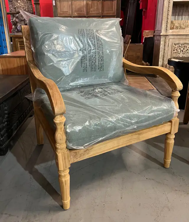 NEW Solid Teak Outdoor Upholstered Accent Patio Chairs (2) in Patio & Garden Furniture in Oakville / Halton Region - Image 3