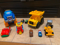 Lot de 9 petites véhicules pour enfants