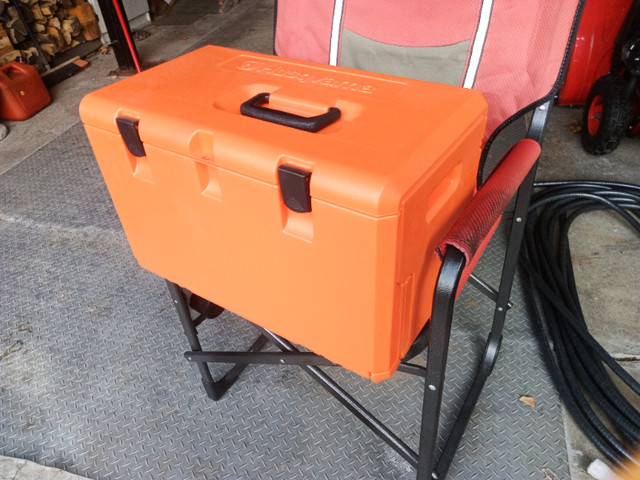 Husqvarna chainsaw carrying case and new cap in Outdoor Tools & Storage in Peterborough - Image 2