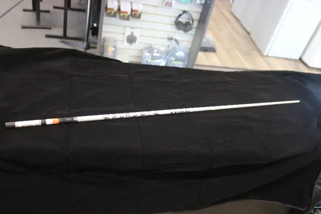 Mitsubishi Rayon .Fubuki 70 x 5 ct Flex-X .Driver Shaft (#1284) in Hobbies & Crafts in City of Halifax - Image 2