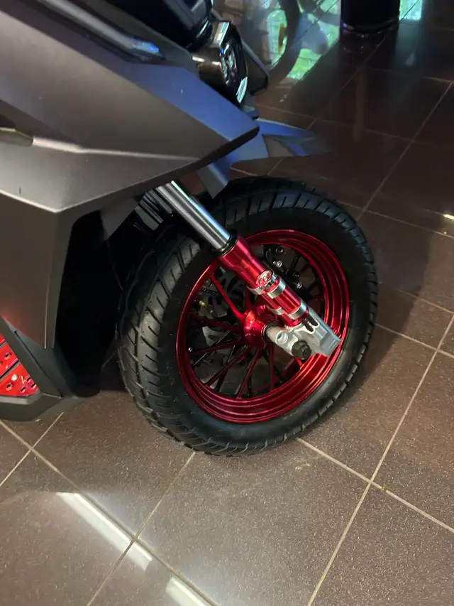 Brand New  EMMO  Scooter Style  E-Bike in Scooters & Pocket Bikes in Markham / York Region - Image 4